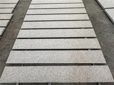 Bush Hammered Pavers tal-granit isfar Rustiku